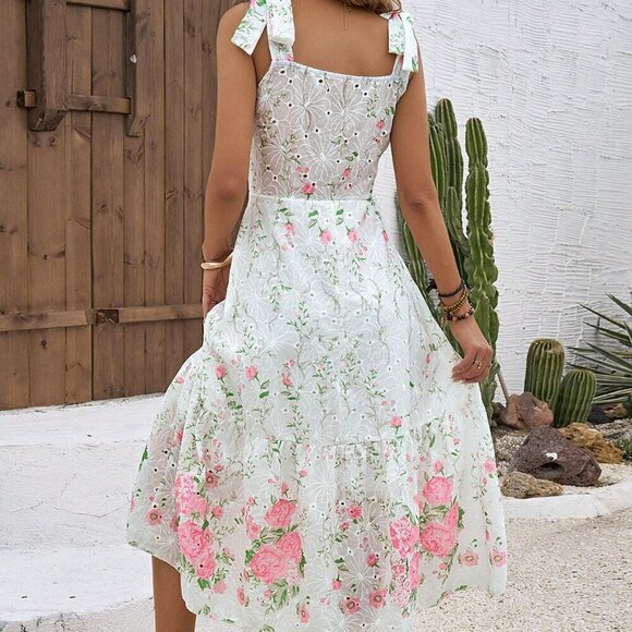 White Boho Women's Floral Print Ruffle Square Neck Spaghetti Straps Maxi Dress - Picture 2 of 6